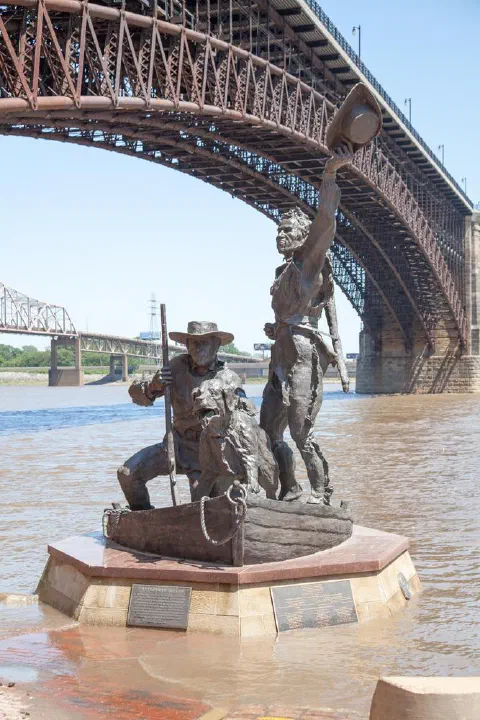 Foto 1 von 12